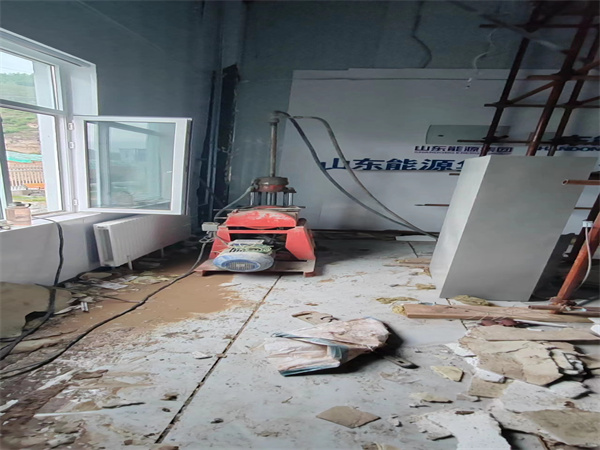 景洪地基基础下沉墙体裂缝加固注浆顶升施工